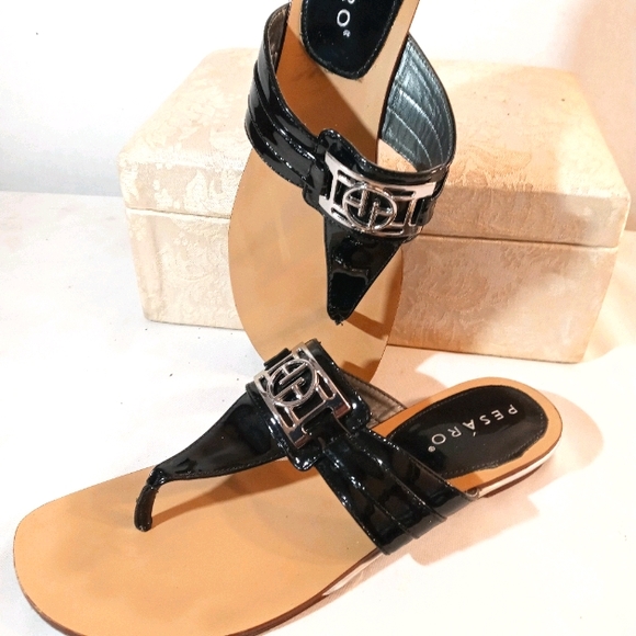 Pesaro Shoes - Pesaro Black Patent Leather Thong Sandle sz7.5